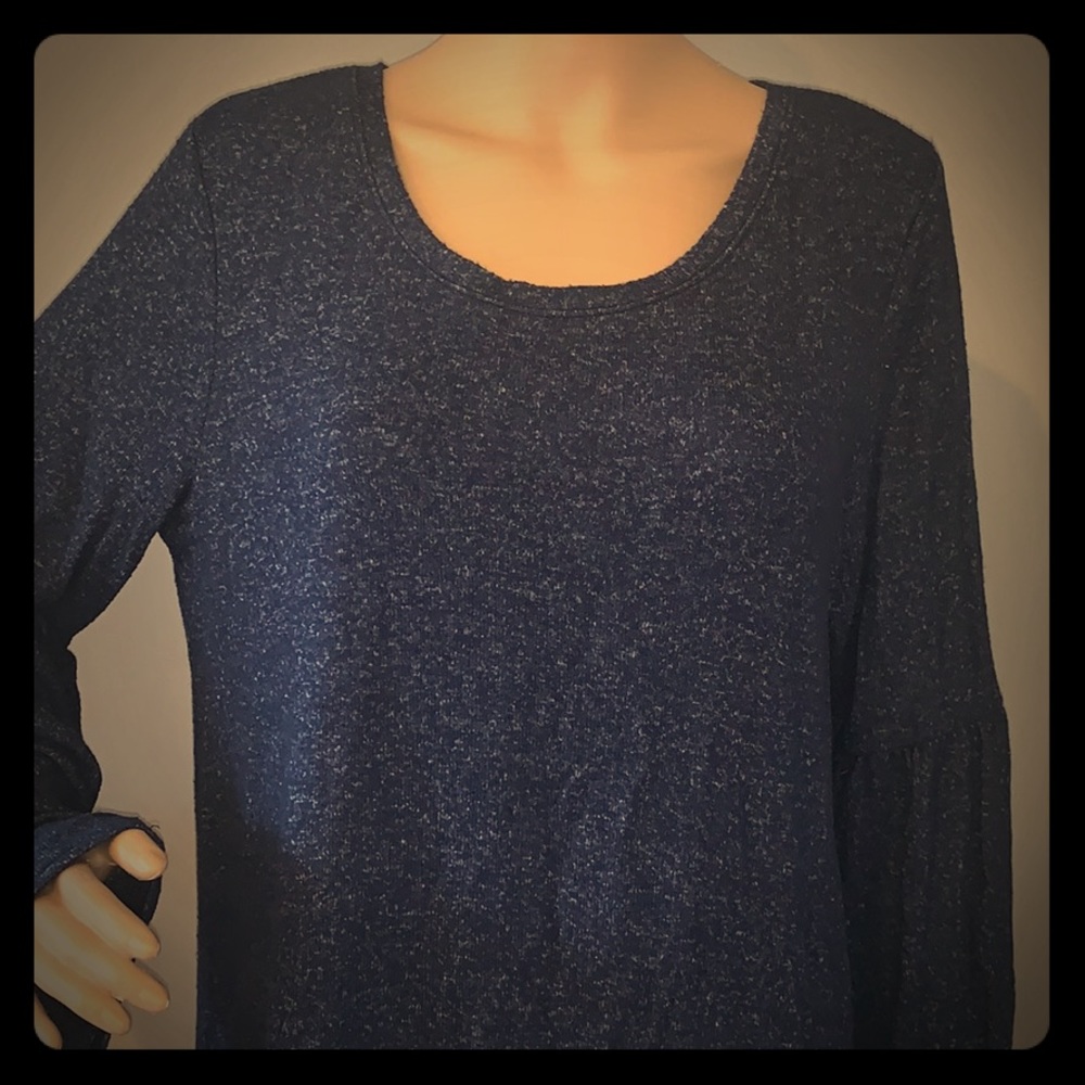 Women’s long sleeve shirt